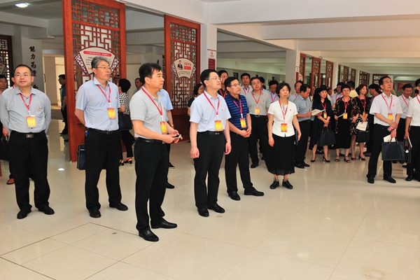 与会领导现场观摩bat365官网书院党建微课堂 与会领导现场观摩bat365官网书院党建微课堂