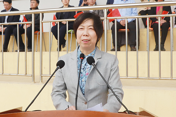 校党委副书记张潍华致开幕词 校党委副书记张潍华致开幕词